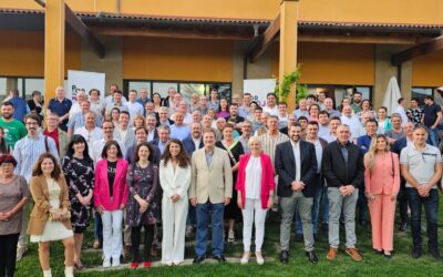 Bretón: «frente a candidatos de otros partidos fabricados en despachos, nuestros candidatos son auténticos y cercanos a la gente»