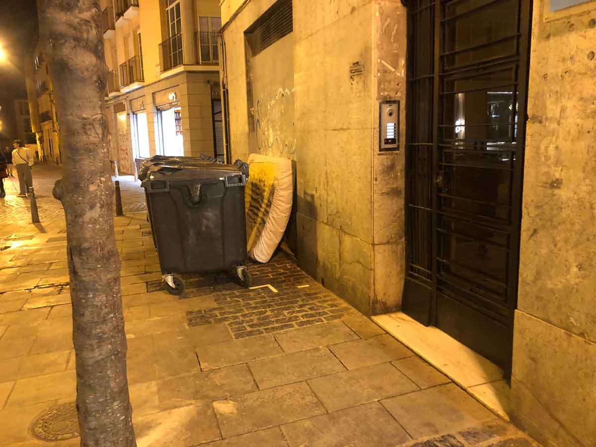 Suciedad en las calles de Logroño