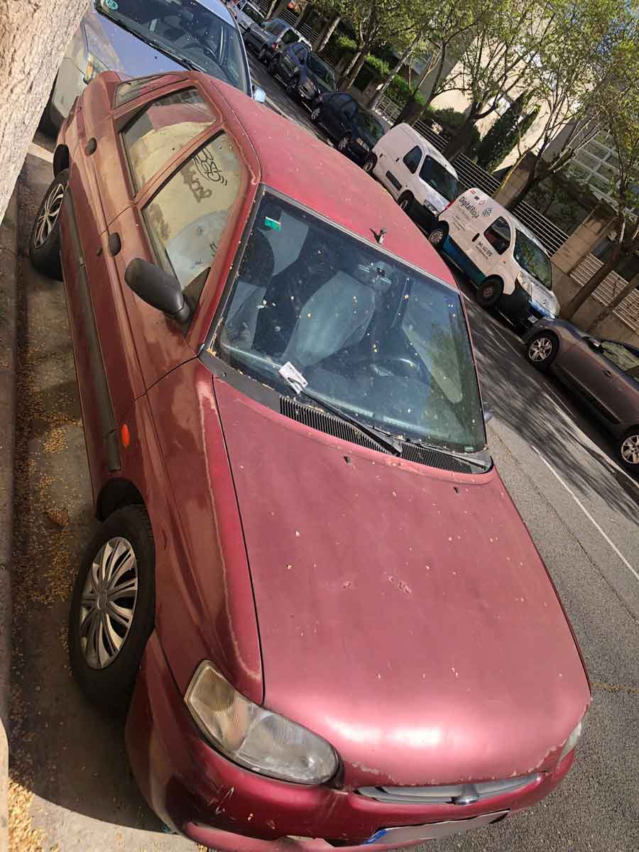 Vehículo abandonado en Logroño