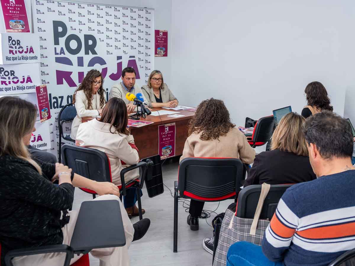 Vista general de la rueda de prensa de presentación del Congreso Extraordinario de POR LA RIOJA.